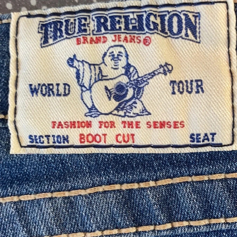 True religion distressed boot cut jeans Size 27